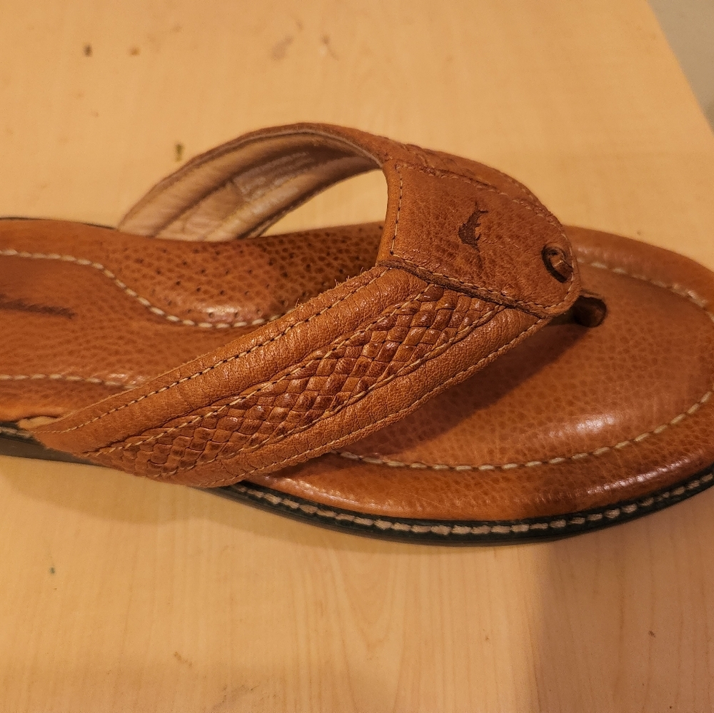 Tommy Bahama men's sandals size 12D